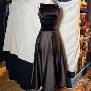 Tadashi Shoji Women's Black and Brown Dress | Size 2P